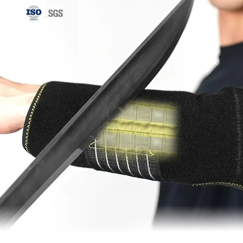 AMBOSS APPAREL® ARMSHIELD | Schnitt und Stichfester Arm & Schulterprotektor (Level 5)